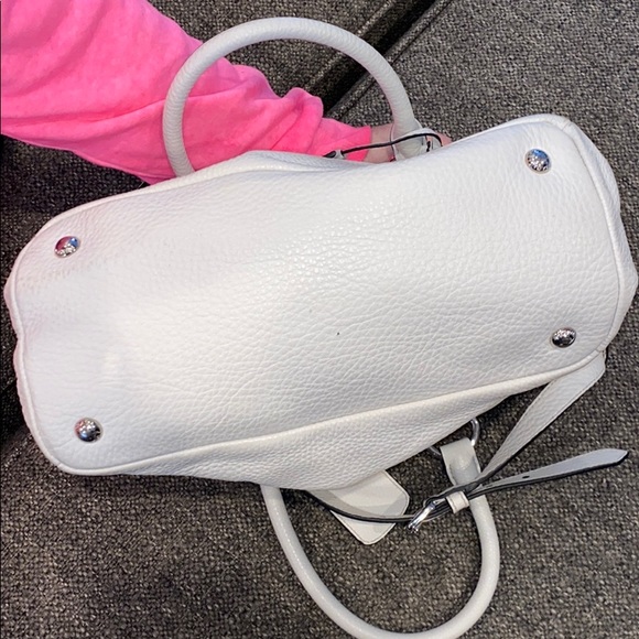 Prada Bag - Picture 5 of 7